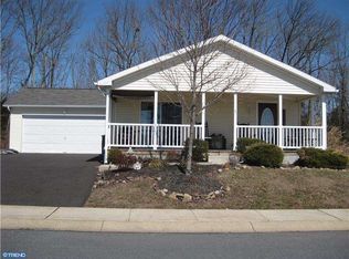 42 Random Rd, Douglassville, PA 19518