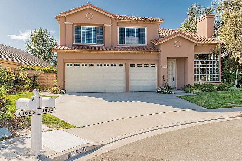 1st image of 1600 Shadow Oaks Pl