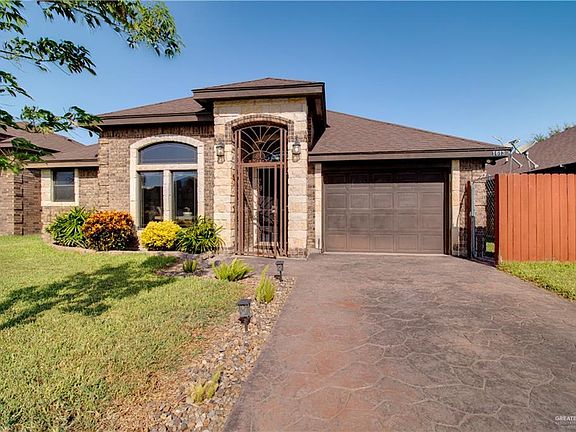 2nd image of 1613 Aruba Dr
