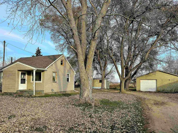 6776 N Pingree Rd, Elwell, MI 48832