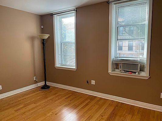 3rd image of 34-33 42nd St #2R