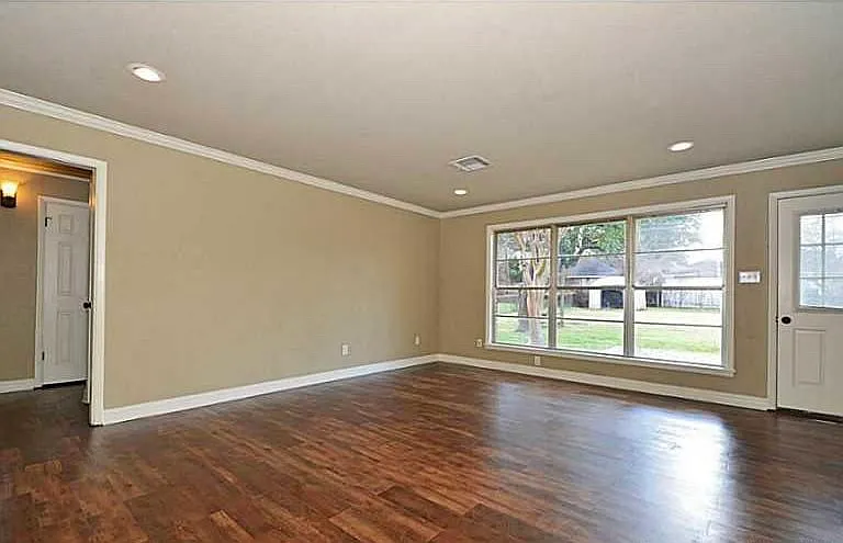 3881 Greenway Pl — Photo 15