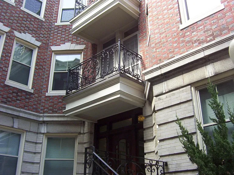 Cambridge St — Photo 3