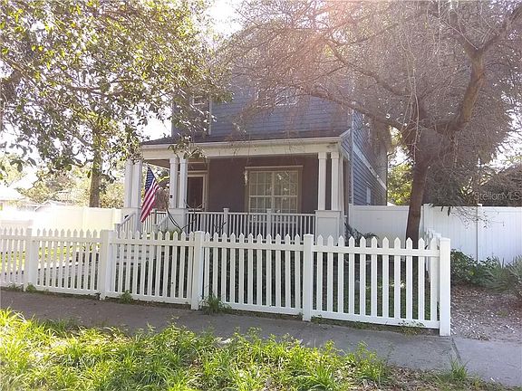 2nd image of 818 11th Ave S