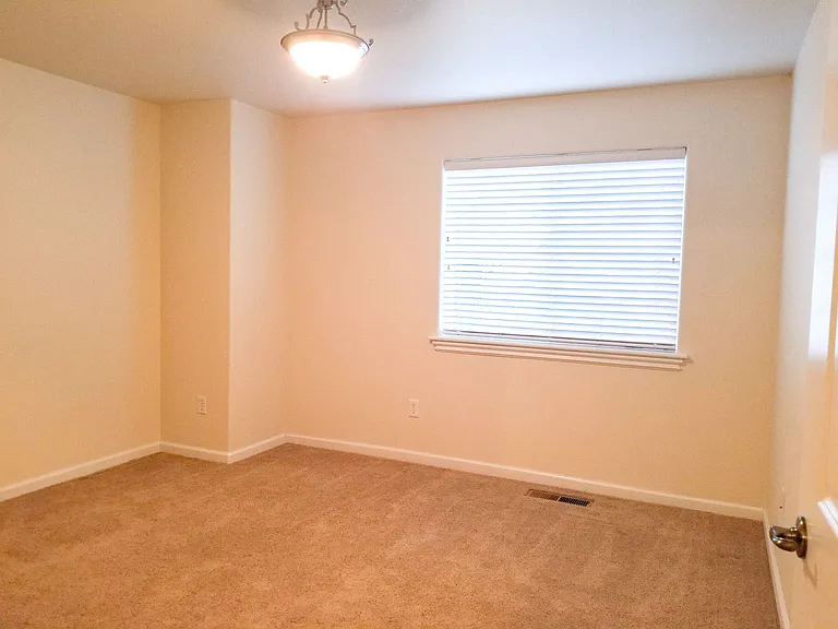 2505 Corona Ave #A — Photo 7
