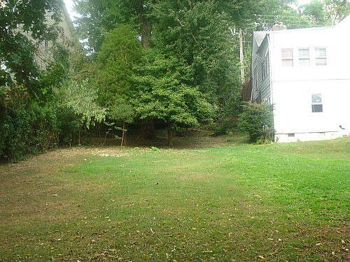2nd image of 1611 McKinley Rd