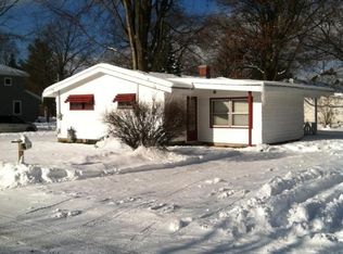 231 Cedar St NE, Cedar Springs, MI 49319