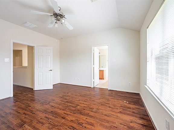 4th image of 14421 Lilygate Ct