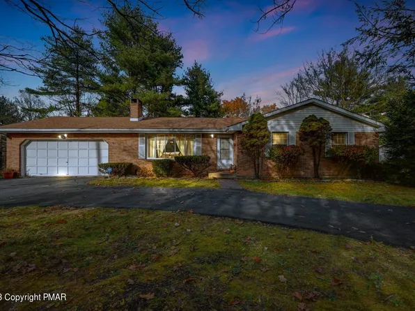 2567 Ridgeway Dr, Sciota, PA 18354