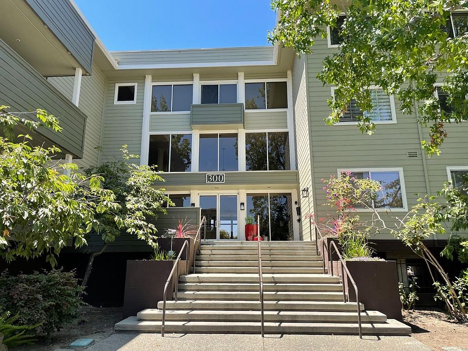 1st image of 300 Murchison Dr APT 210