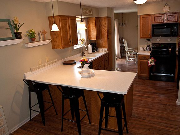 4th image of 5406 Green Hills Dr