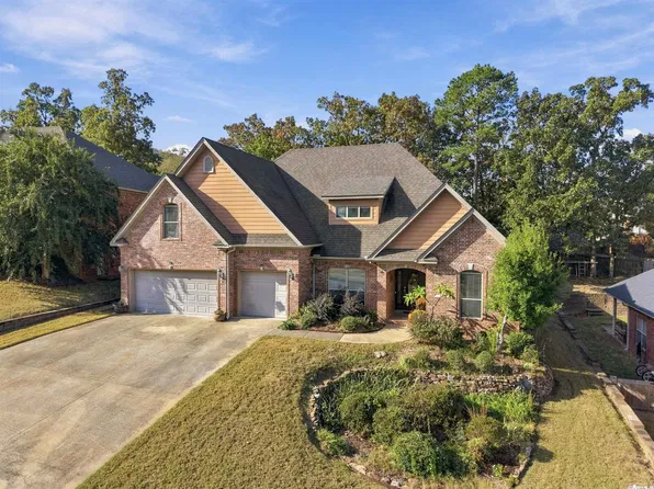 7 Commentry Dr, Little Rock, AR 72223