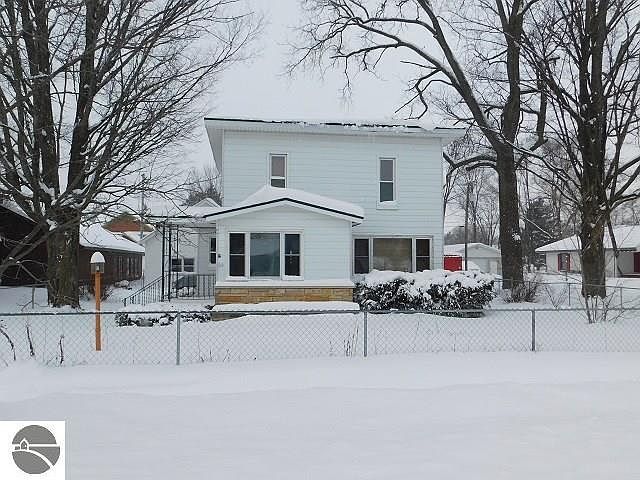 1st image of 214 S Cherry St