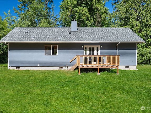 4th image of 8908 108th Street NE