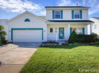 4497 Brookmeadow Dr SE, Kentwood, MI