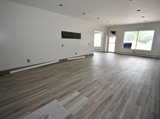 870 Violet Ave Suite 8, Hyde Park, NY 12538