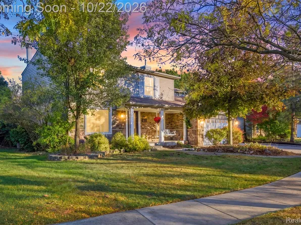 1140 W Lemont Ct, Canton, MI 48187