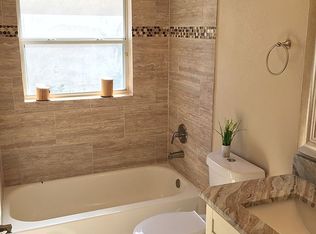 10371 Clark St, Clive, IA 50325