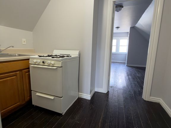 3rd image of 26 Wade St Floor 2