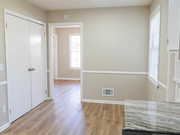 5th image of 7901 Tradd St