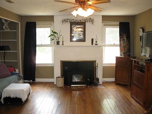 4th image of 155 County Road 3340