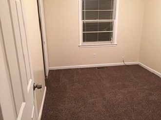 5th image of 258 Osage Ct