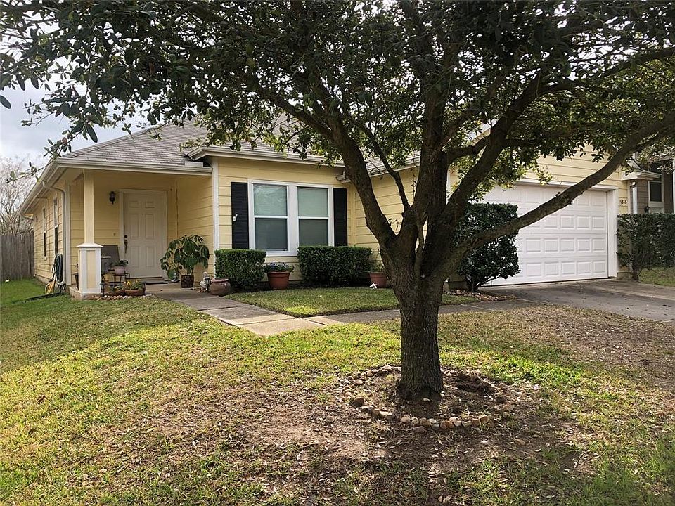 1st image of 19818 River Breeze Dr