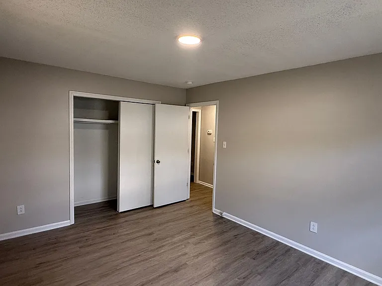 314 Hamilton Dr NE — Photo 6
