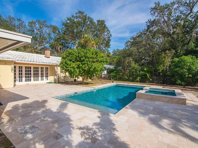 530 Cypress Rd — Photo 21