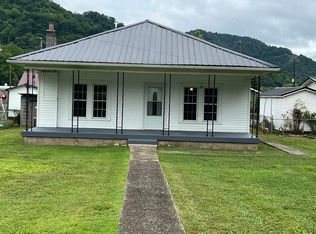 178 Highway 1601, Evarts, KY 40828