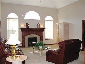 4th image of 912 Wildwood Dr