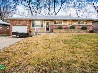 1080 Spring Valley Dr, Florissant, MO 63033