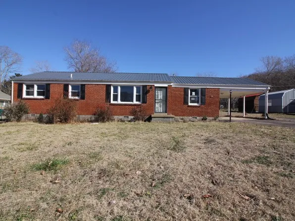 105 Dupont Ave, Waverly, TN 37185