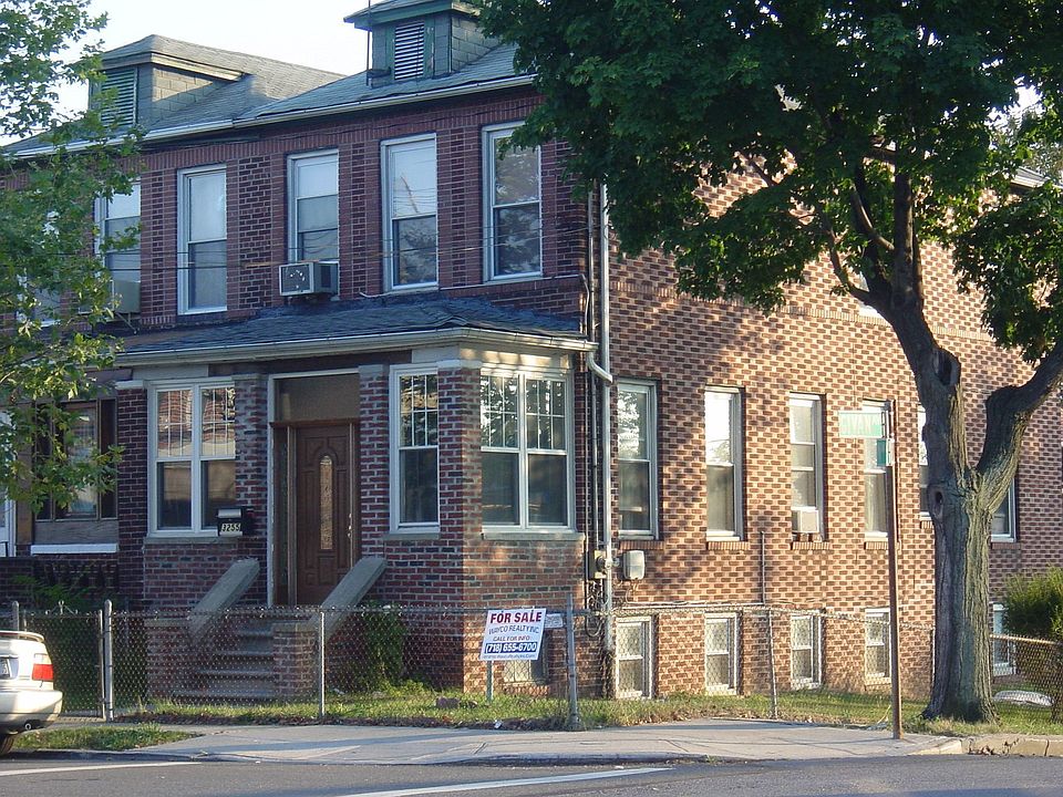 1st image of 3225 Fenton Ave