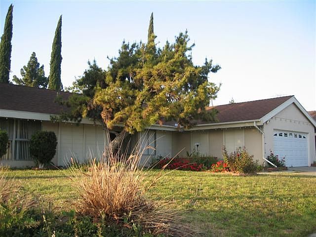 1st image of 23703 Prospect Valley Dr