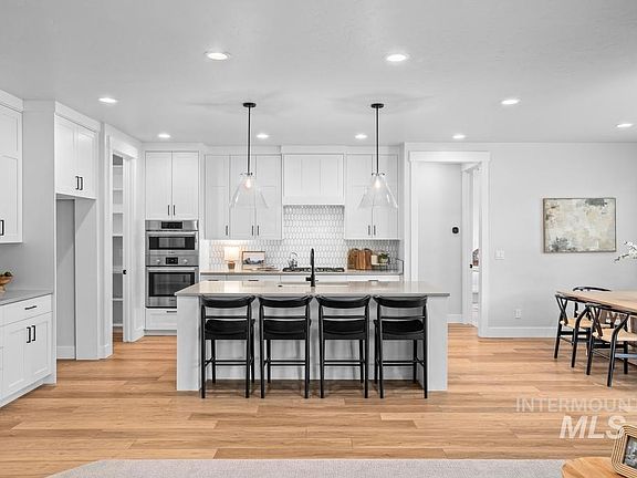 3rd image of 6624 S Capstone Ave