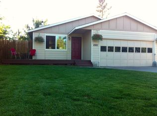 2083 NE Mistletoe Ct, Bend, OR 97701