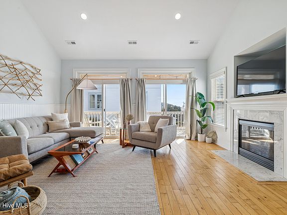 4th image of 1317 Snapper Lane Unit 2