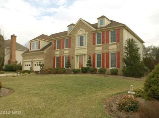 5814 Hampton Forest Way, Fairfax, VA 22030