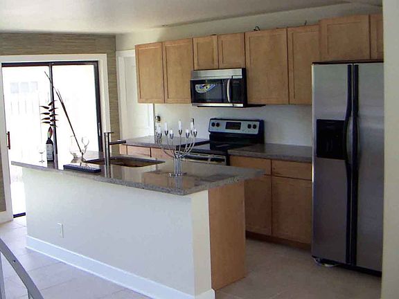 3rd image of 3137 SW 27th Ave #3137