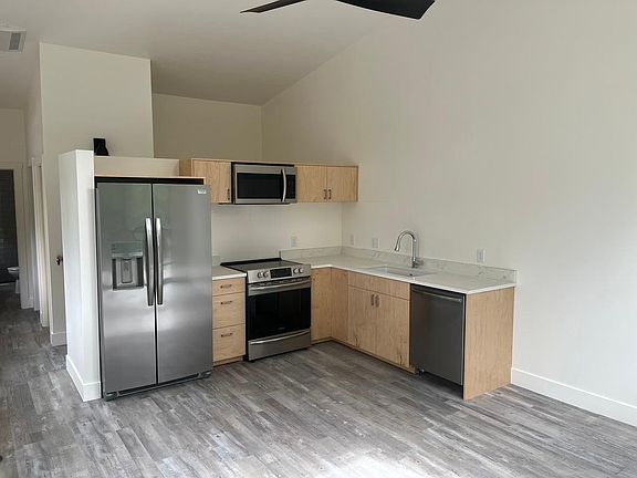 3rd image of 1419 S 2nd St W #A