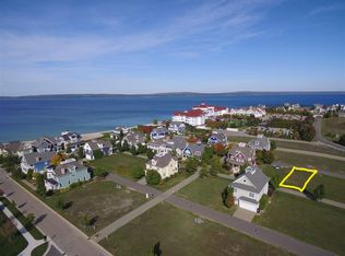 757 Sunset Way, Petoskey, MI 49770