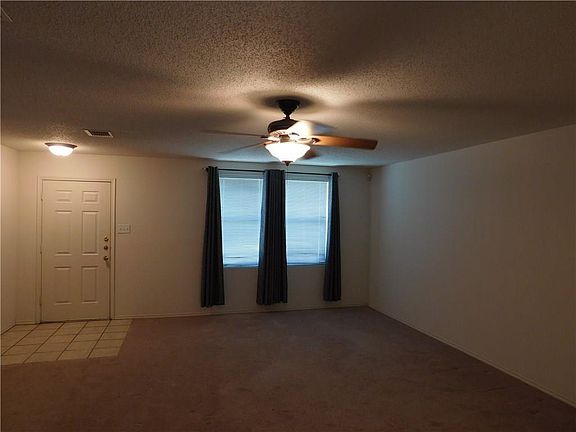 4th image of 2608 Harbor Lights Dr