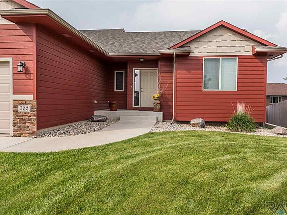 3rd image of 702 Brannon Dr