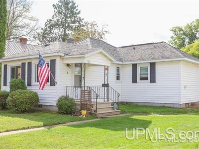 513 W Sagola Ave, Kingsford, MI, 49802