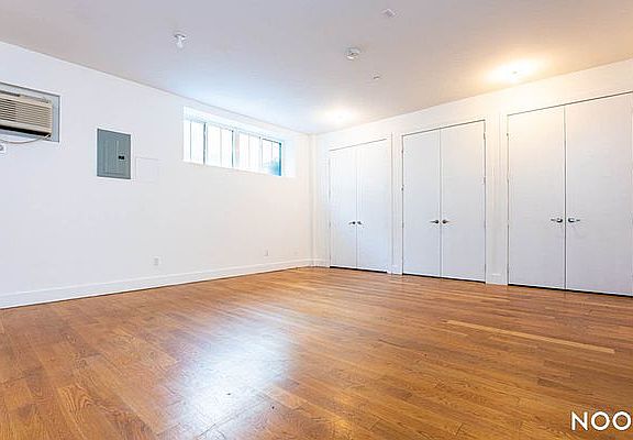 5th image of 34 Meserole St #3