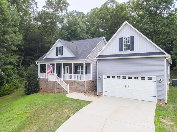 4351 Dusty Ridge Ct, Denver, NC 28037