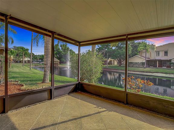 3rd image of 12 Emerald Bay Dr