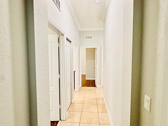 5th image of 1807 Berkshire Cir SW #1807