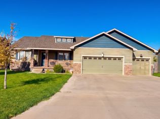 3308 Cervantes Rd, Dodge City, KS 67801